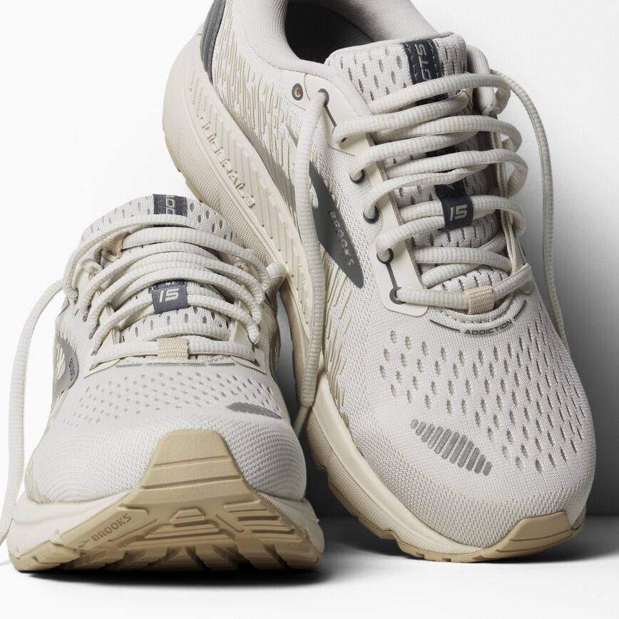 c445f5a8_120352-156-y-addiction-gts-15-womens-supportive-running-shoe